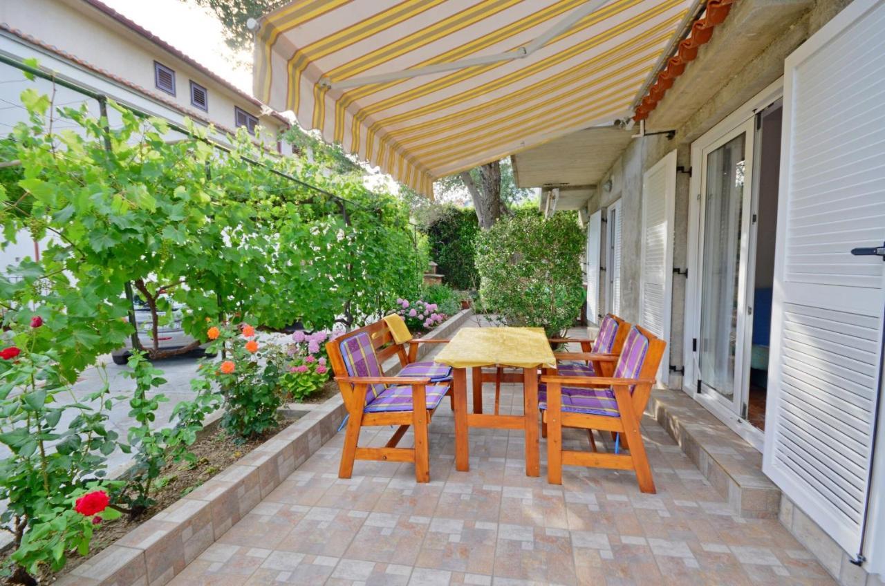 Apartments Blazenka Banjol Extérieur photo