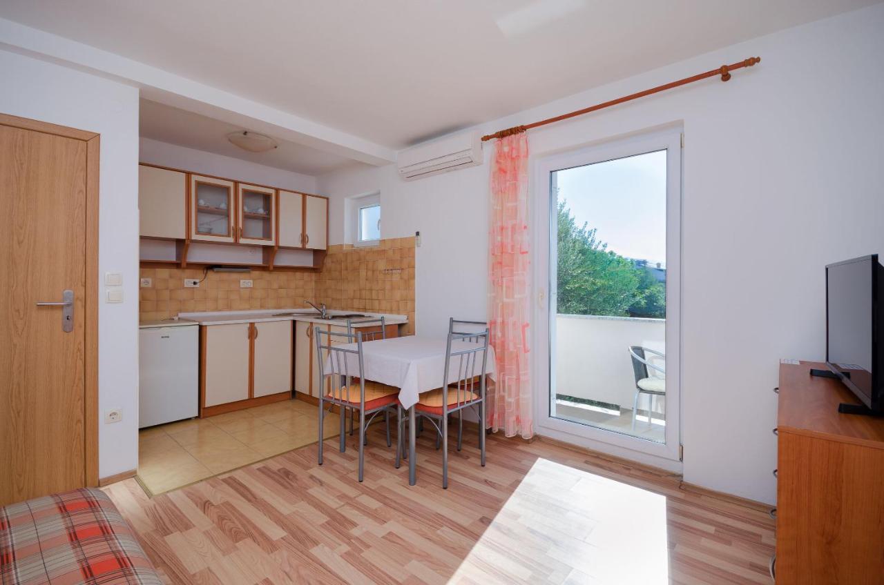 Apartments Blazenka Banjol Extérieur photo