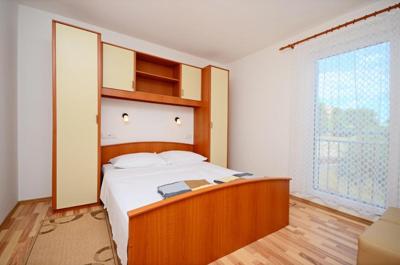 Apartments Blazenka Banjol Extérieur photo