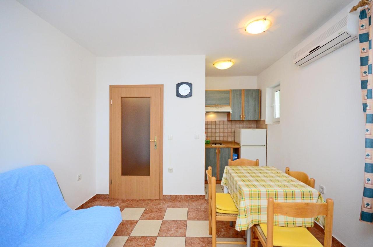 Apartments Blazenka Banjol Extérieur photo