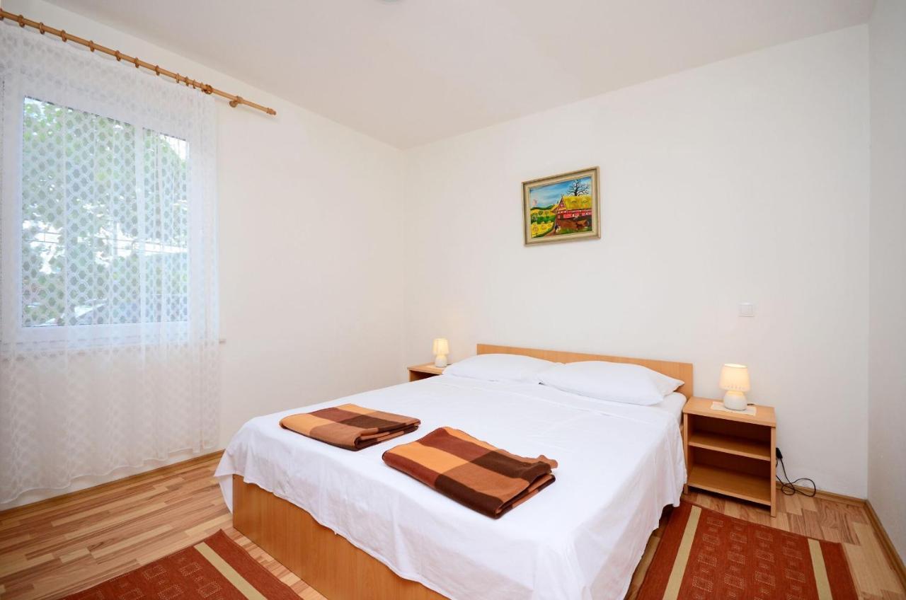 Apartments Blazenka Banjol Extérieur photo