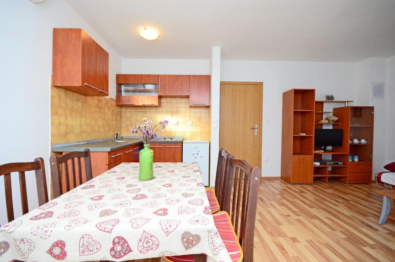 Apartments Blazenka Banjol Extérieur photo